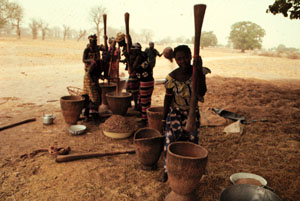 Dorfalltag in Afrika